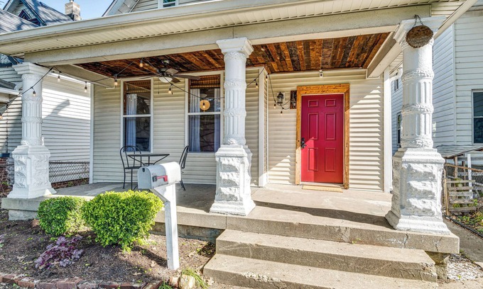 Fountain Square Cottage | Cozy Indianapolis Vacation Rental w/Micro Farm!