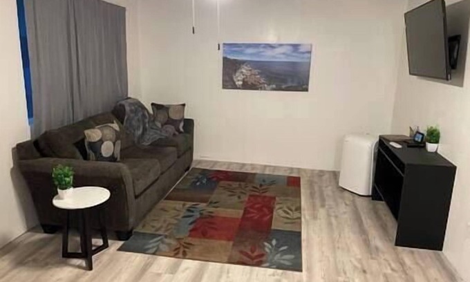 Kapoho Apartment | Cozy Jungle Getaway – 1BR/1BA with Optional Car Rental