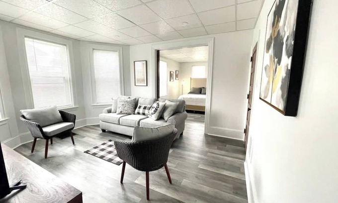 Lancaster Apartment | Cozy Lancaster Apartment Near Attractions