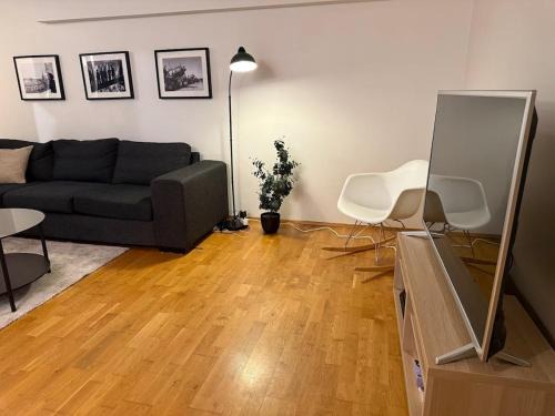 Arbær Apartment | Cozy modern flat in suburb near center