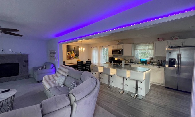 Pocono Summit House | Cozy & Modern Pocono Escape – Near Lakes, Fireplace & Game Night Ready!
