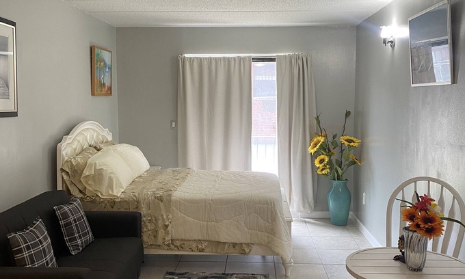 East New York Condo | Cozy Paradise at Seaview Condos