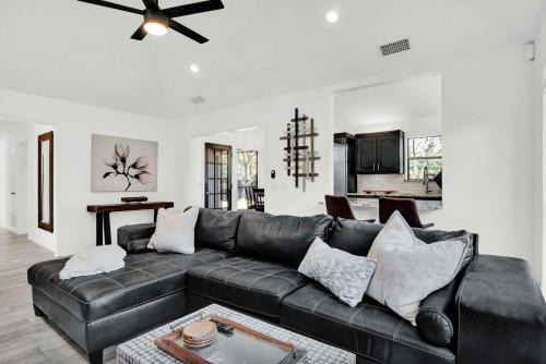 Frisco Villa | Cozy Parkside Home