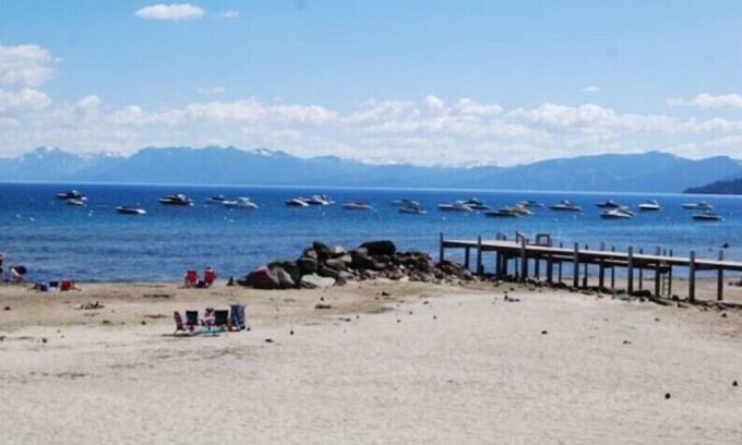 Tahoe Vista House | Cozy Pine Cove Cottage #5