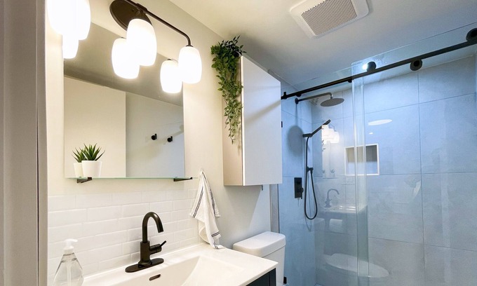 Richmond Apartment | Cozy Private Studio Pet-Friendly