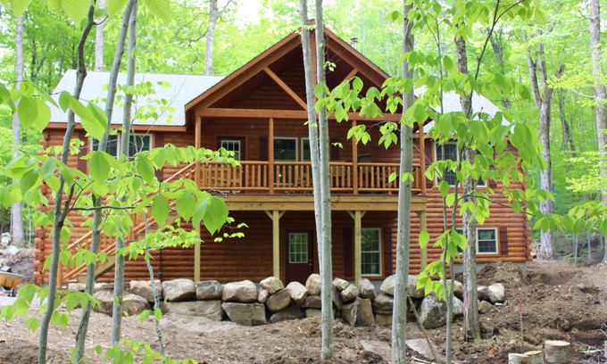 Old Forge Cabin | Cozy retreat: 1 mile from Old Forge. Close to all nature. Dog friendly.