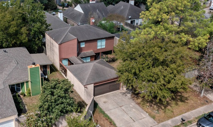 Greater Fondren Southwest House | Cozy retreat in the heart of Houston few miles from Major Houston attractions
