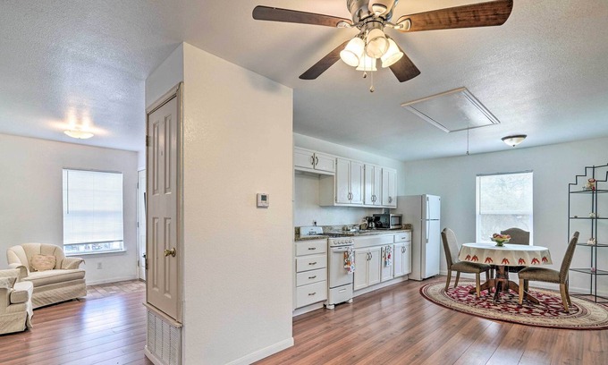 Leon Valley House | Cozy San Antonio Home ~ 15 Mi to Downtown!
