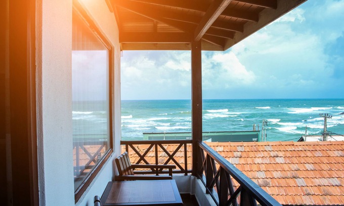 Hikkaduwa Apartment | Cozy Sea View Inn