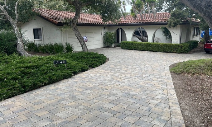 Del Monte Forest House | Cozy Single Level Patio Home in Del Monte Forest, Walk to Beach. Pet friendly