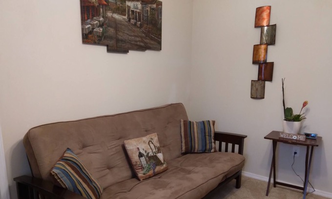 Crossville Cabin | Cozy small cabin in quiet, secluded area, with remarkable mountain view