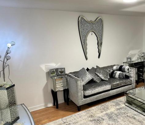 London Borough of Ealing Apartment | Cozy spacious 1 bedroom flat