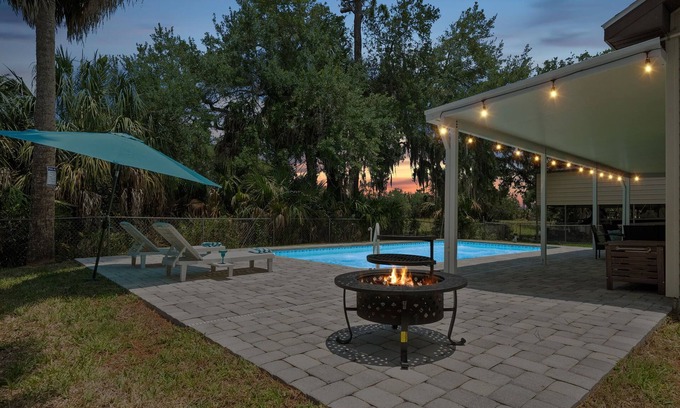 Spring Hill House | Cozy Stay By Weeki Wachee Springs & Hernando Beach With Saltwater Pool!