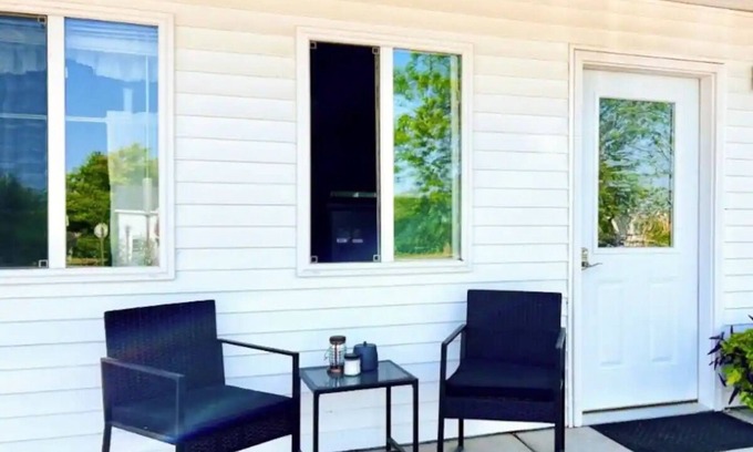 St Ignace Apartment | Cozy Studio Close to ferry