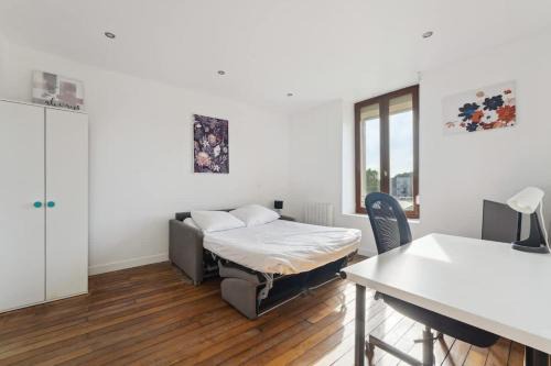 Charleville-Mezieres Apartment | Cozy Studio avec Parking Charleville