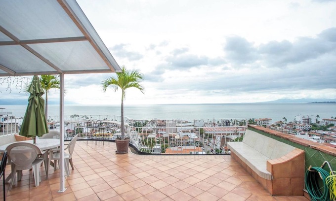 Lazaro Cardenas Apartment | Cozy studio in the heart of Puerto Vallarta