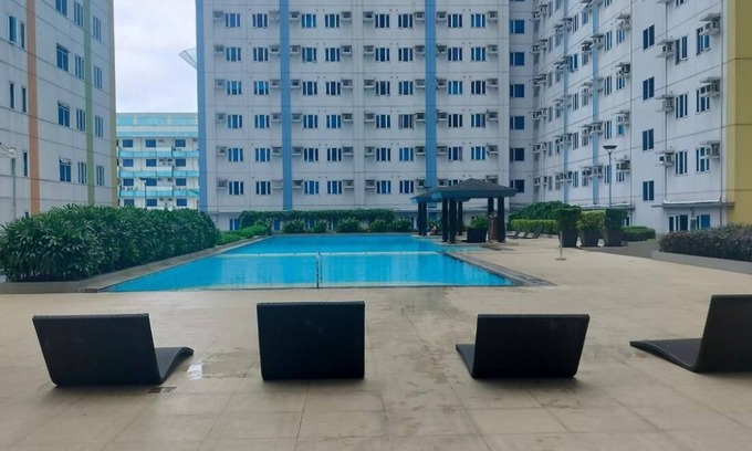 South Triangle Condo | Cozy Studio Unit in Quezon City With Private Pool and City Views