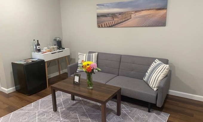 Essex Junction Condo | Cozy Suite Escape between Burlington & Stowe