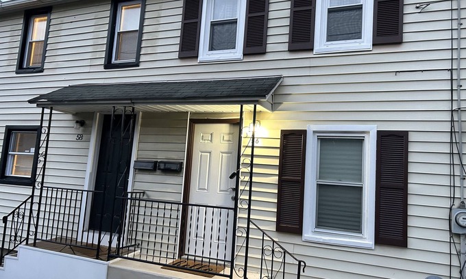 Phillipsburg House | Cozy townhome in lovely Phillipsburg with WiFi, AC