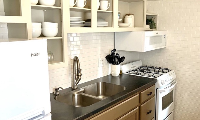Reading House | Cozy Townhome In The Heart Of Reading City