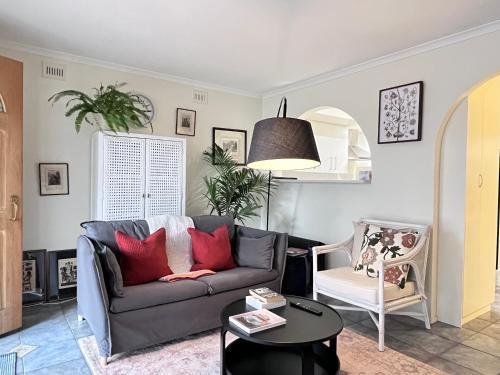 Adelaide Central Business District Villa | Cozy Townhouse Central location
