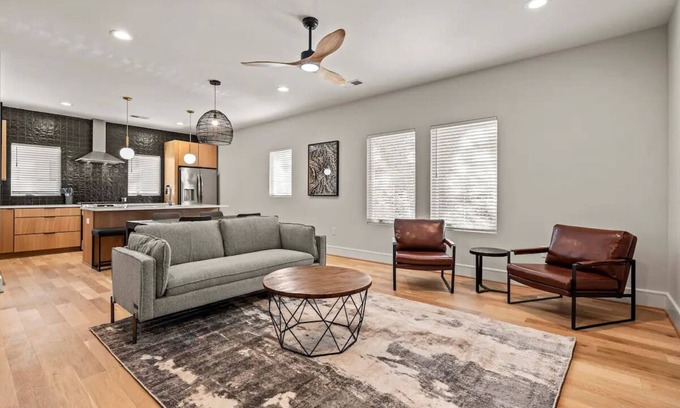 Plaza Midwood House | COZY townhouse in the best quiet neighborhood w/ only 5 Min to Uptown Charlotte!