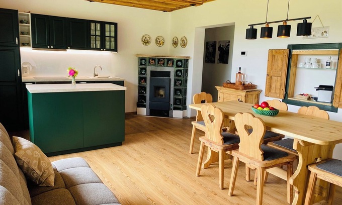 Lemsitz House | Cozy vacation home with fireplace - surrounded by wine & forest in Western Styria