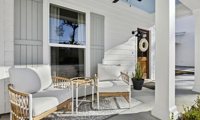 Bay St Louis House | Cozy Vacation Rental in Old Town Bay St Louis Unit C