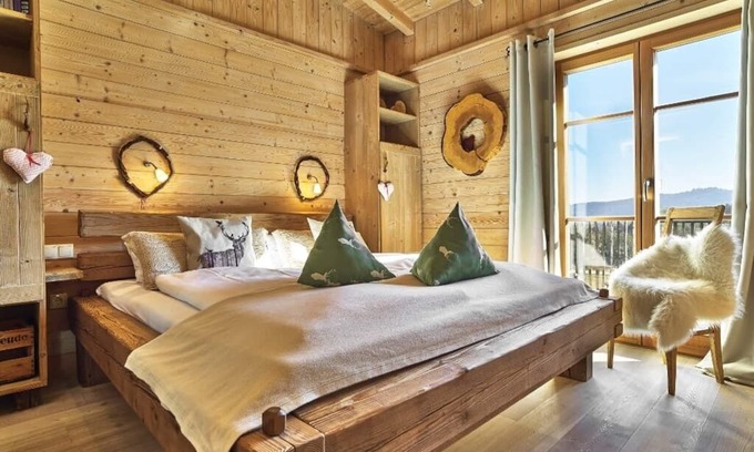 Wildenranna Apartment | Cozy wooden house with a tiled stove, infrared cabin and 35 m2 wooden terrace