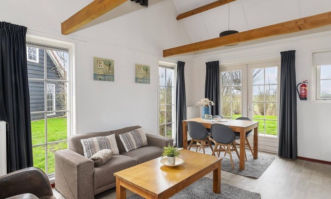 Wemeldinge House | Cozy Zeeland Cottage for 4 people on the edge of the park!