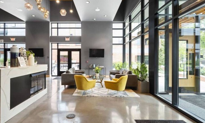 Meridian-Kessler Apartment | CozySuites at Meridian Kessler