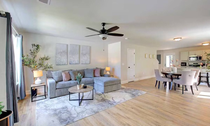 Taylors House | Cozzy home away from home fenced in back yard and pet friendly