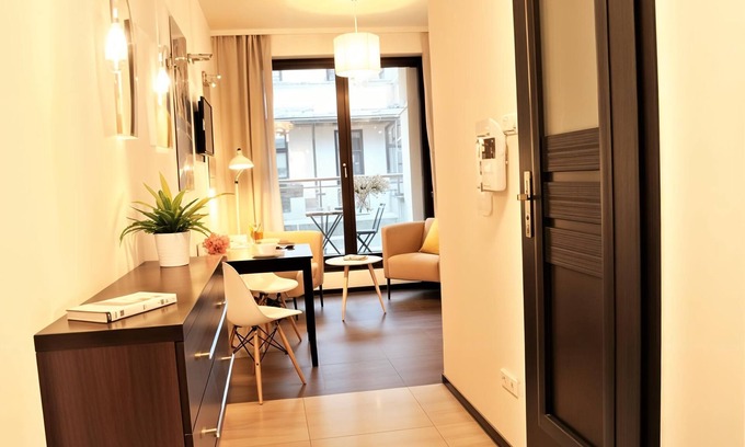 Wesoła Zachod Apartment | Cracow Copernican Apartment #1