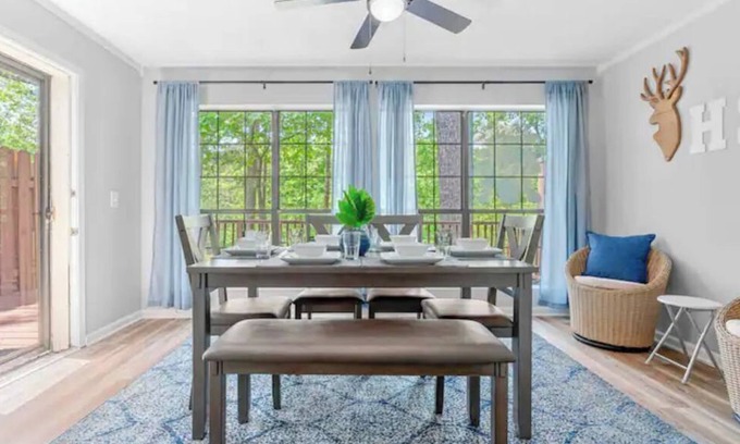 Hot Springs Village House | CREEK & GOLF VIEW, DECK, POOL TABLE, BEACH, FISH, LAKES, INDOOR POOL & GYM 4FEE