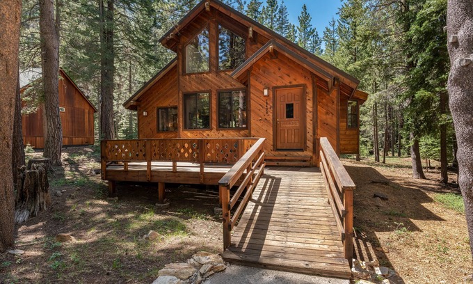 Truckee House | Creekside Cabin on St. Bernard by Tahoe Mountain Properties
