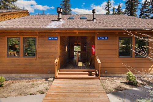 Fall River Estates Apartment | Creekside Suites 19 by Estes Park Condos