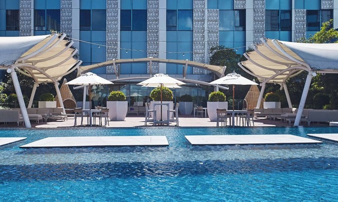 Alabang Hotel | Crimson Hotel Filinvest City Manila