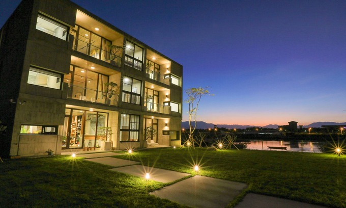 Wujie House | CrissCross