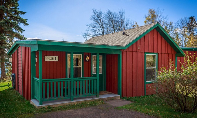 Croftville Cottage | Croftville Road Cottages #1. On the Shore of Lake Superior. Cozy and Romantic.
