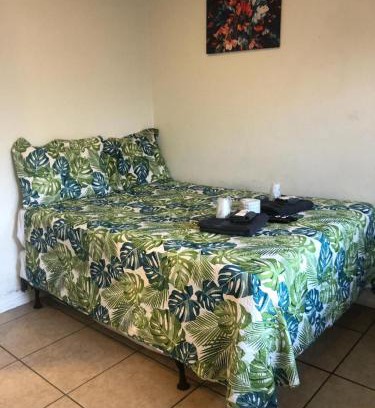 Mount Helix Apartment | Crown Inn & Suites
