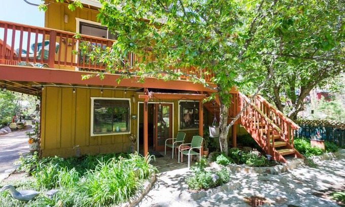 Crown King Hotel | Crown King Cabins Suites and Bunkhouse