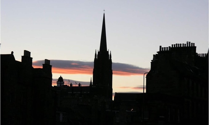 Tollcross House | Cruachan Guest House