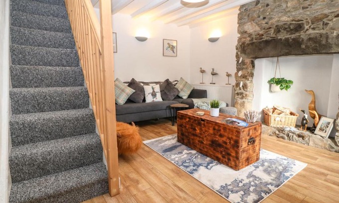 Llithfaen House | Cudfan Fach