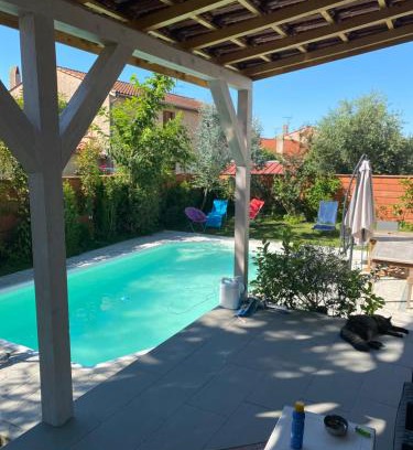 Cugnaux House | CUGNAUX Toulouse Metropole OUEST Chambre Privée de Luxe - SDB WC privée Terrasse Piscine Aqua Bike