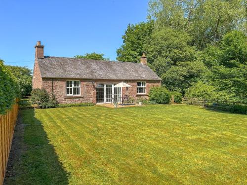 Kirriemuir House | Curlew Cottage