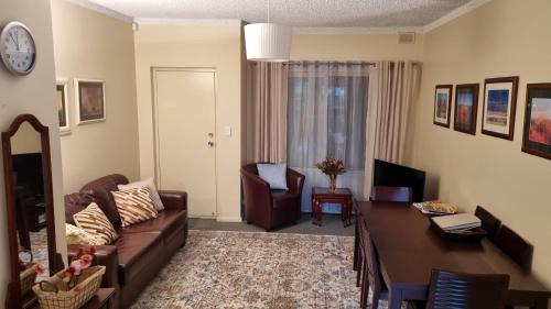 Goodwood Apartment | Curtin on Leader
