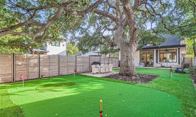 South Manchaca House | Custom New Build Central Austin Home Mins to DT