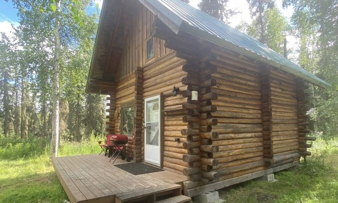 Fairbanks Cabin | Cute Cozy Cabin