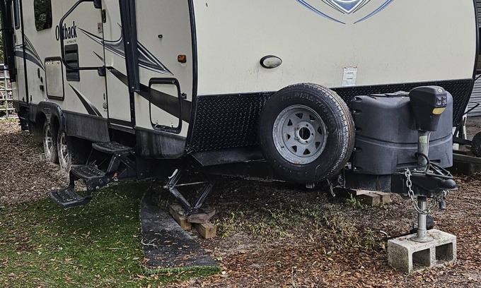 Fellowship House | Cute cozy Camper in Ocala Florida