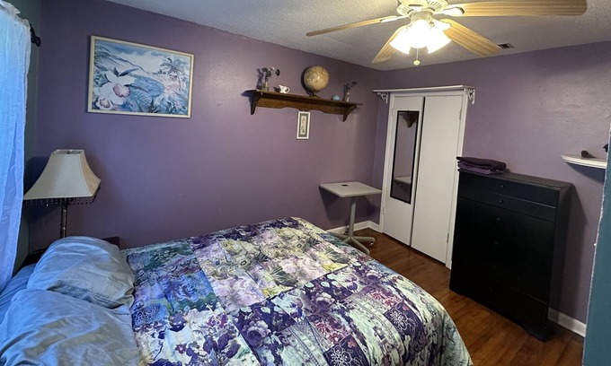 Griffin Heights House | Cute little house near FSU